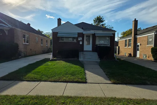 230 BELLWOOD AVE