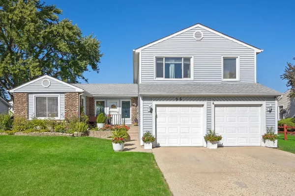 96 BROOKSIDE DR