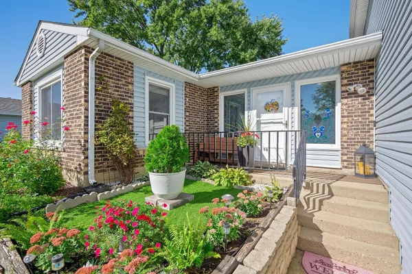 96 BROOKSIDE DR
