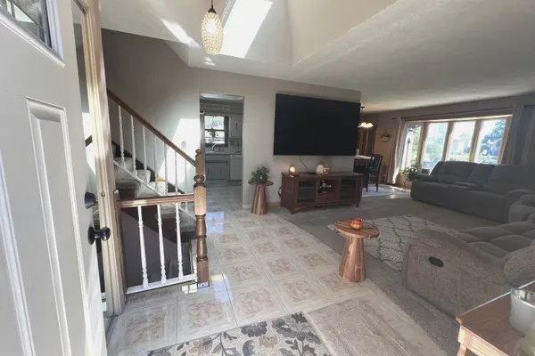 3004 S LYNN CT