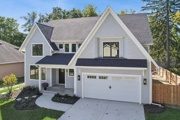 6 W BAUER RD