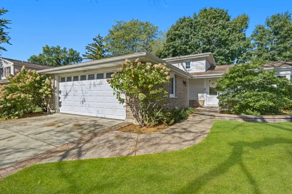 326 GREENTREE PKWY