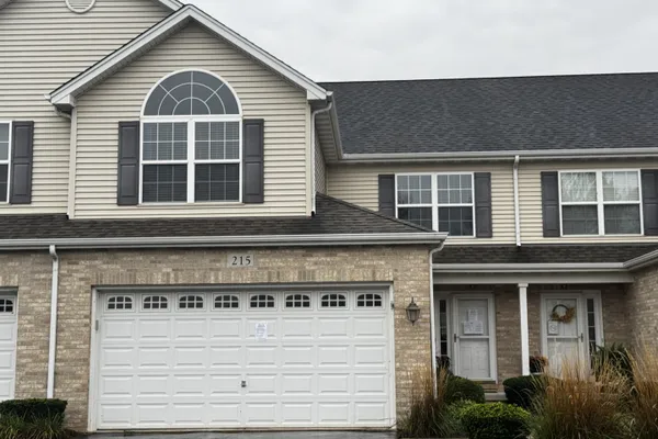 215 GERALDINE CT