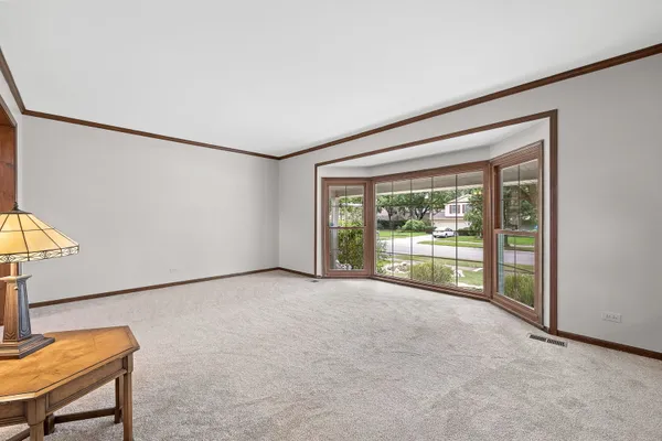 601 MENOMINEE LN