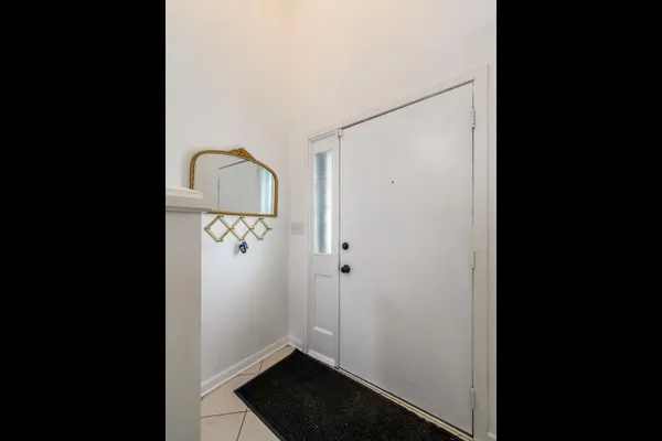557 DELAWARE TRL