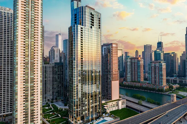 211 N HARBOR DR 3509