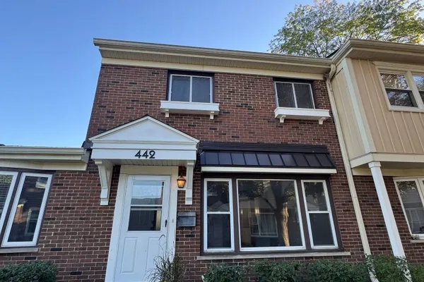 442 CONGRESS CT 9