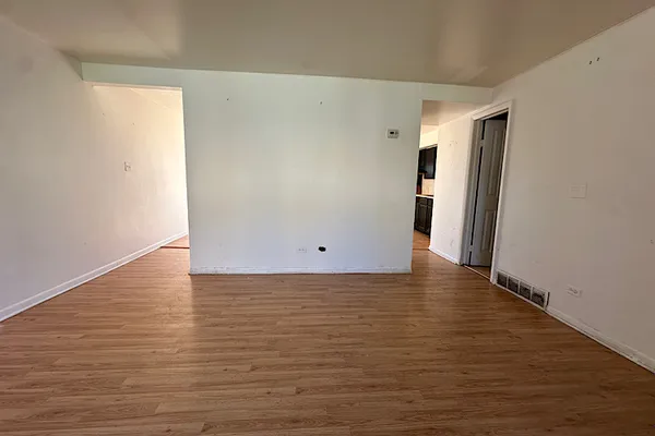 218 LINN CT A