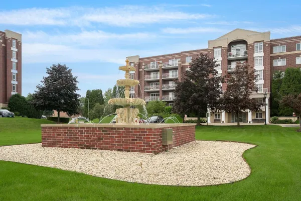 7071 W TOUHY AVE 408