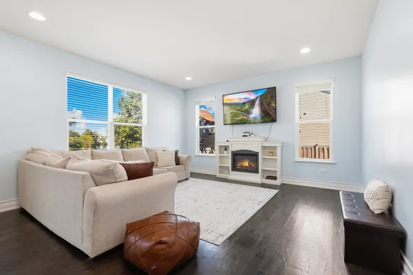 1232 WILDFLOWER CIR