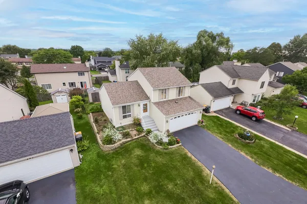 240 IRIS DR
