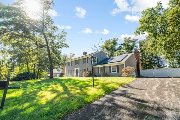3490 CHALET LN