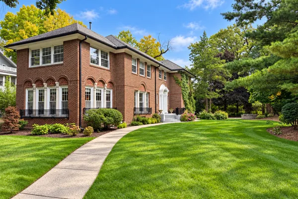 500 LINDEN AVE