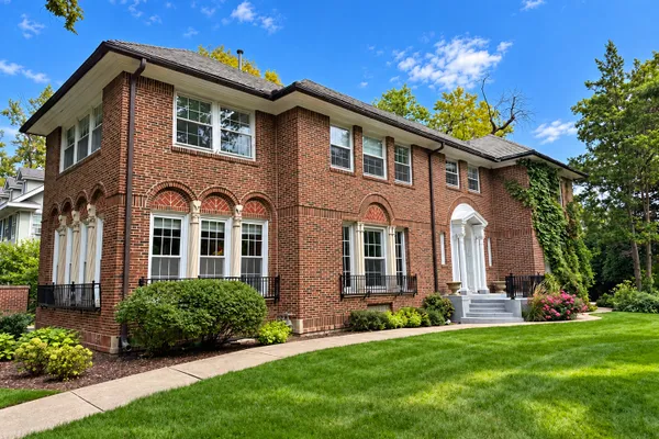 500 LINDEN AVE