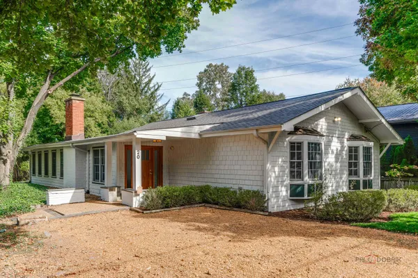 20 W OLD ELM RD