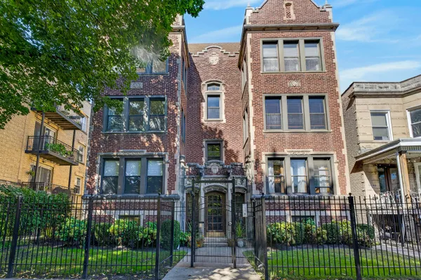 1252 W WINONA ST 1