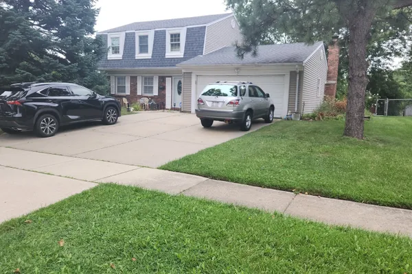 25 EMERSON DR