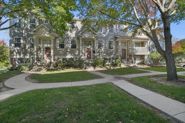 1107 MANCHESTER CIR