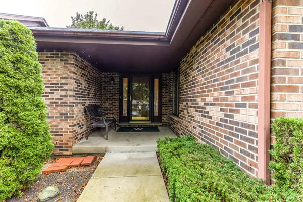 822 BRIAN CT