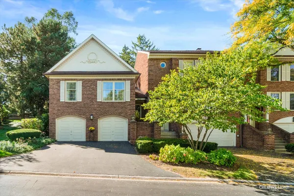 843 SEMINARY CIR