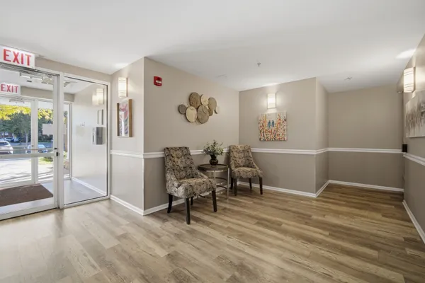 190 N MILWAUKEE AVE 303