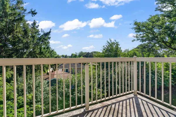 715 W CENTRAL RD C1