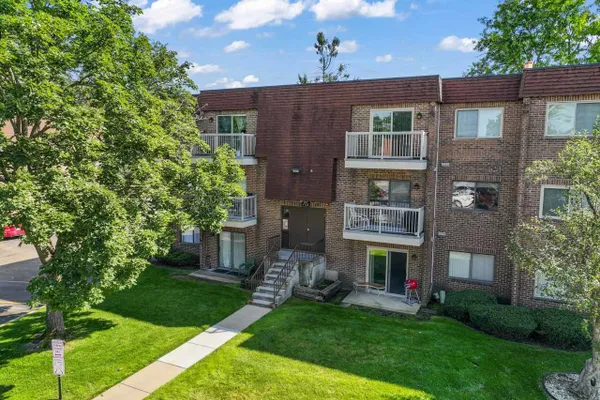 715 W CENTRAL RD C1