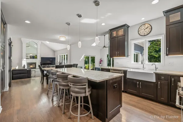 1317 DARIEN CLUB DR