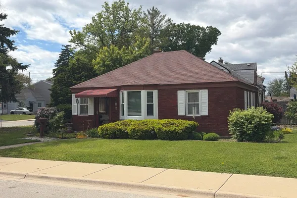 2711 WESTBROOK DR
