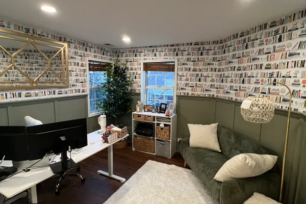 418 HILL CT 418