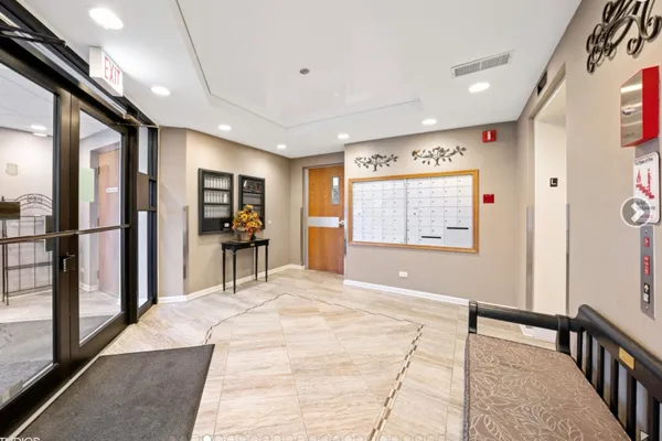 201 N VAIL AVE 701