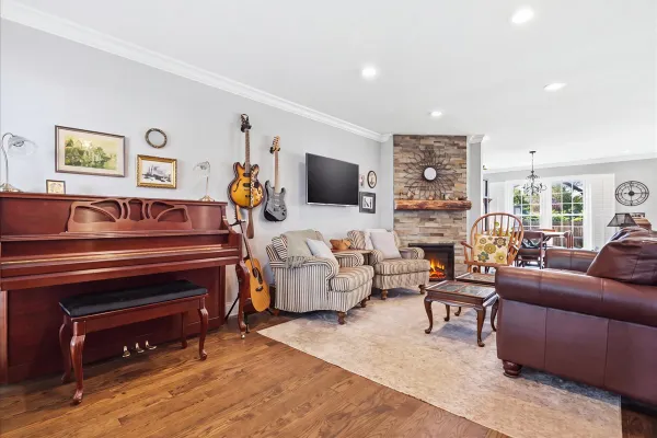 895 GARFIELD AVE