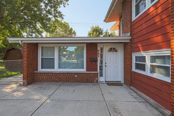3046 S 24TH AVE 2