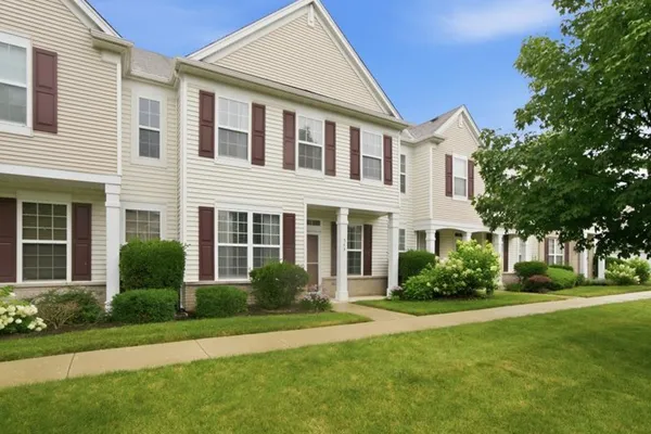 543 TOPEKA DR