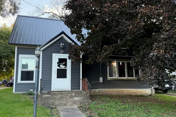 281 CARVER ST