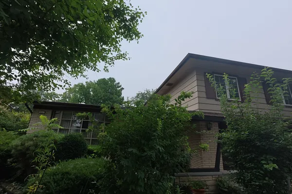 411 N ILLINOIS AVE