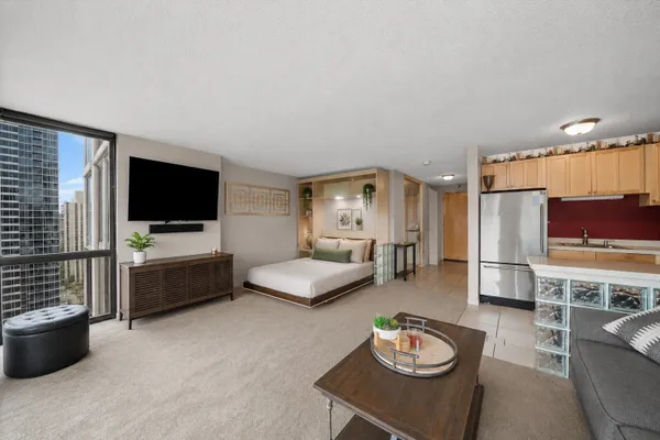 1122 N CLARK ST 2202