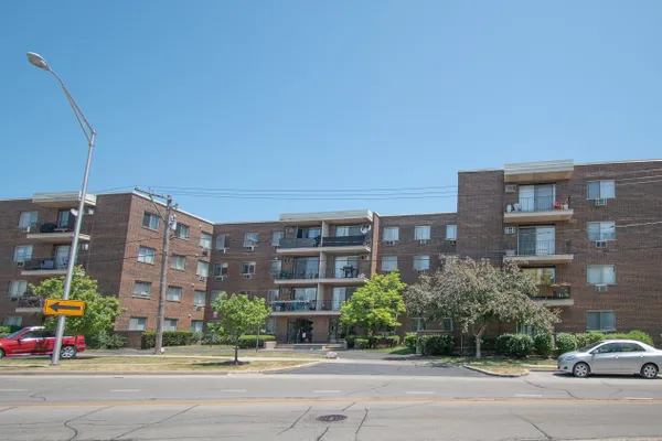 9445 KENTON AVE 406