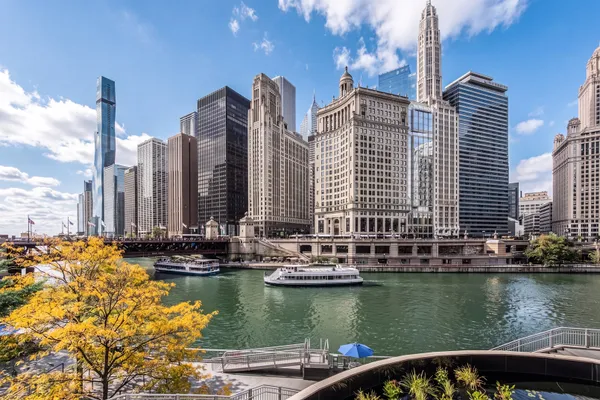 405 N WABASH AVE 4004