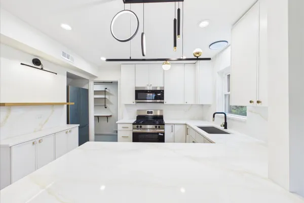 1623 SAWYER AVE