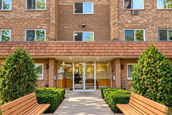 10373 DEARLOVE RD 2C