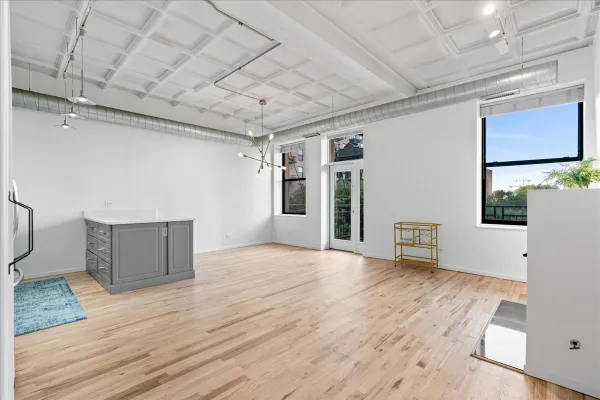 1307 S WABASH AVE 312