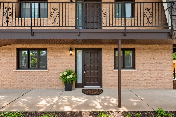 520 E MAIN ST 1C