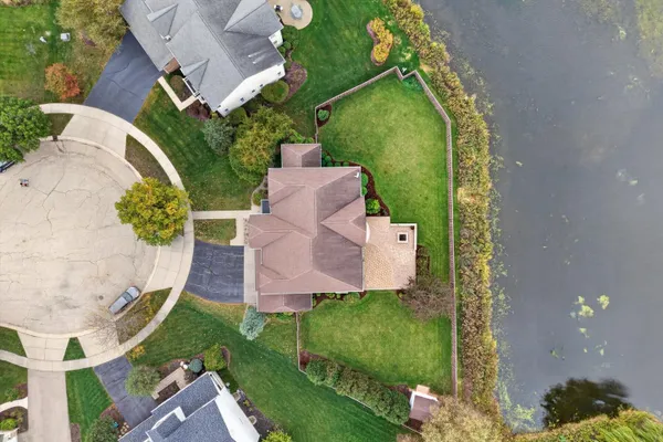 12530 LIONS CHASE CT