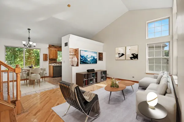 1457 BEAUMONT CIR