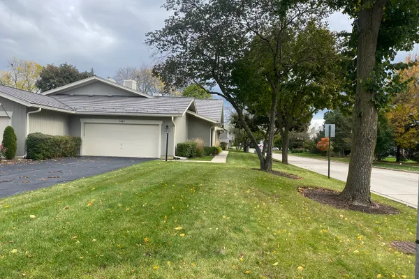 1427 JAMES CT