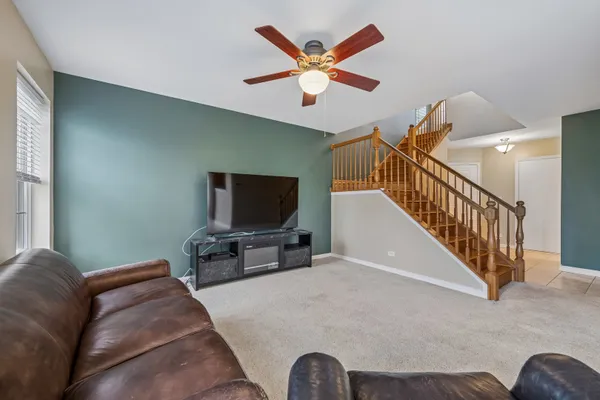 425 WINDHAM COVE DR