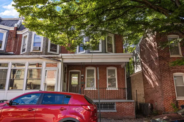 118 W 13TH ST