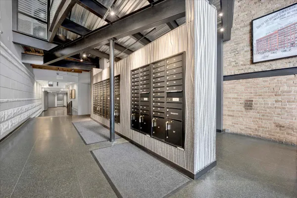 616 W FULTON ST 212
