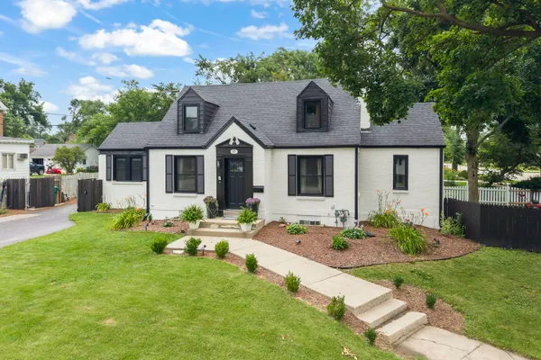 207 N MAIN ST